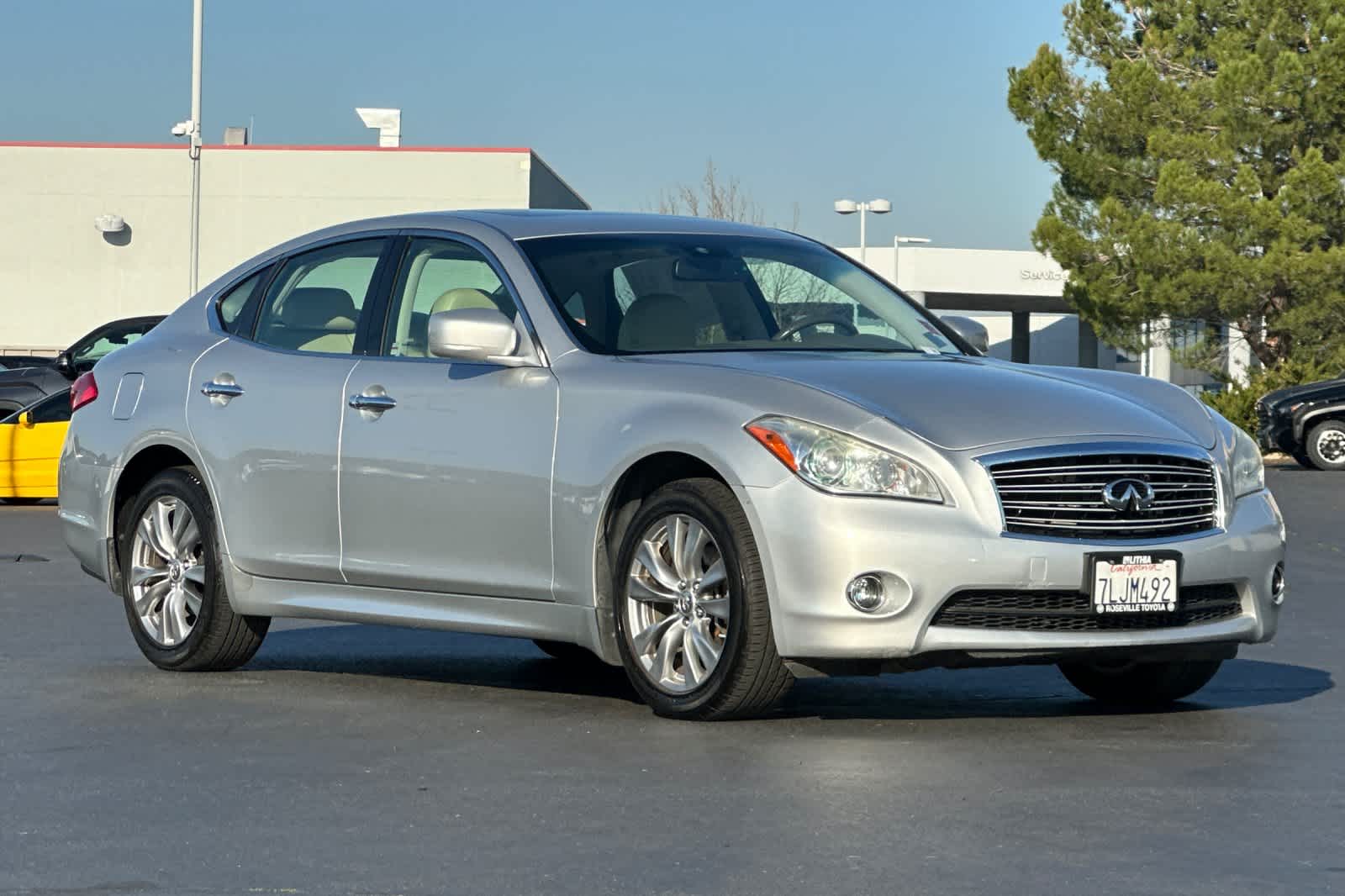 Thumbnail: 2012 INFINITI M37 - 5