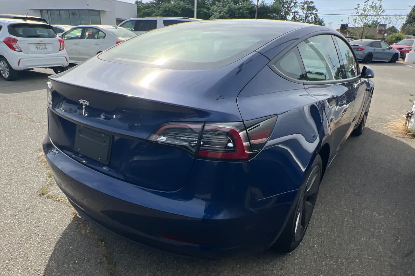 Thumbnail: 2023 Tesla Model 3 - 4