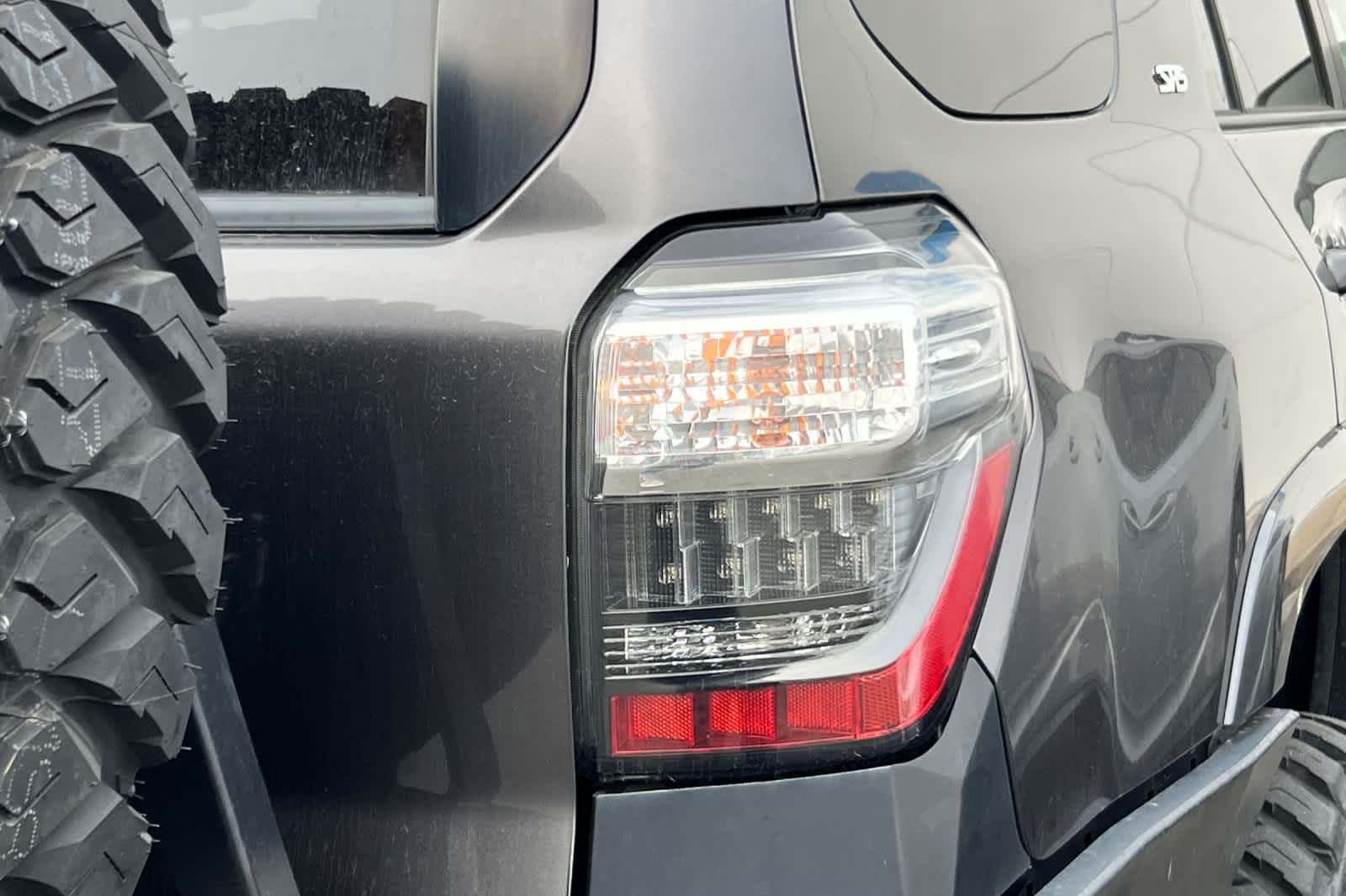 Thumbnail: 2019 Toyota 4Runner - 17
