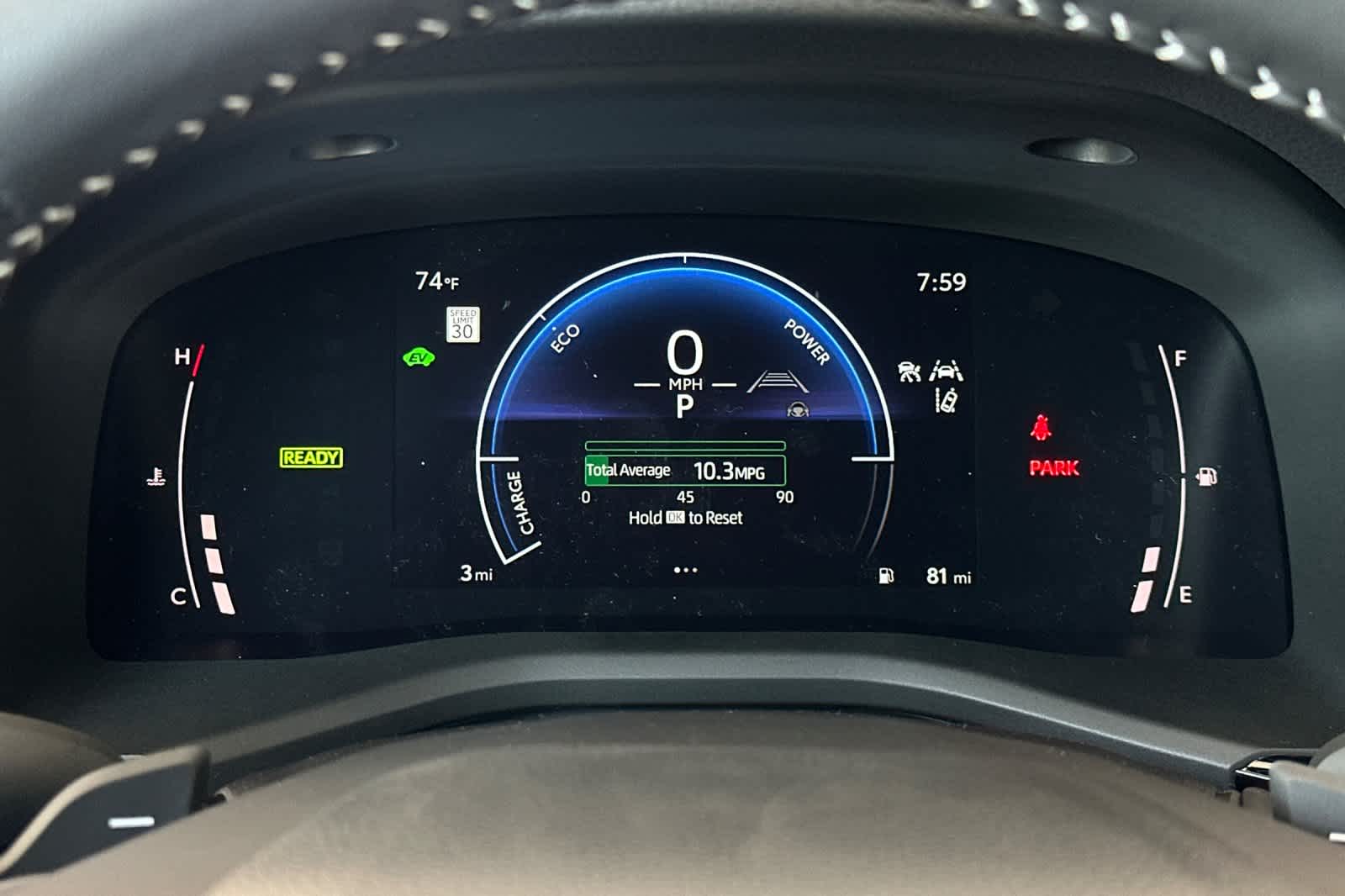 2025 Toyota Camry SE 27