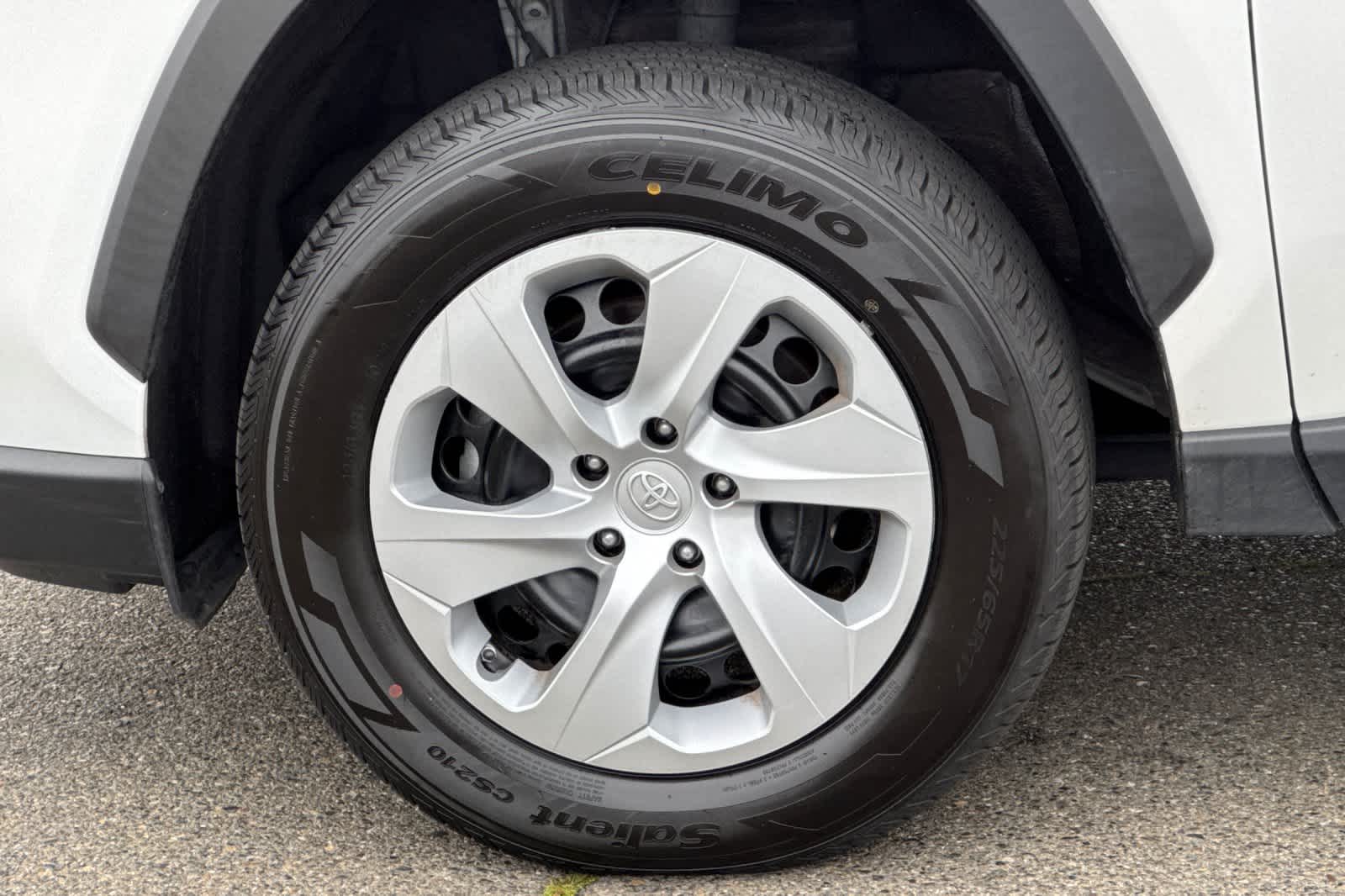 Thumbnail: 2024 Toyota RAV4 - 30