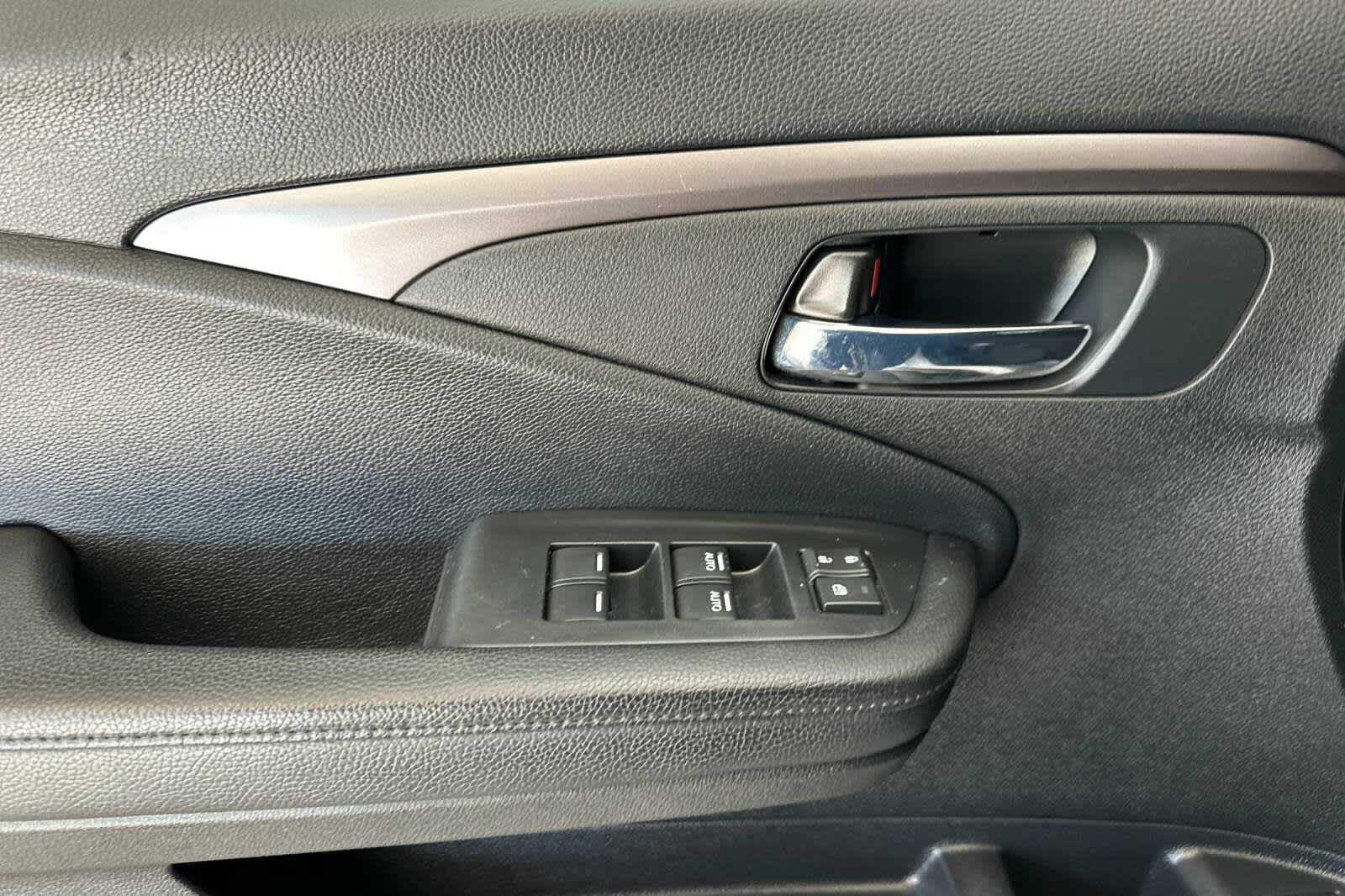 Thumbnail: 2021 Honda Passport - 12