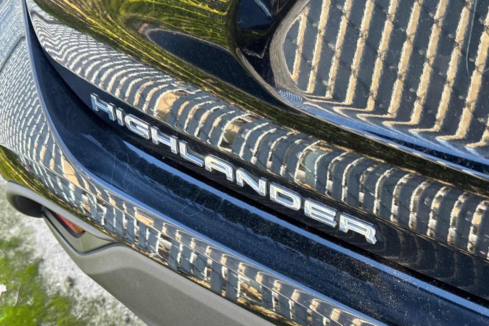 Thumbnail: 2023 Toyota Highlander - 6