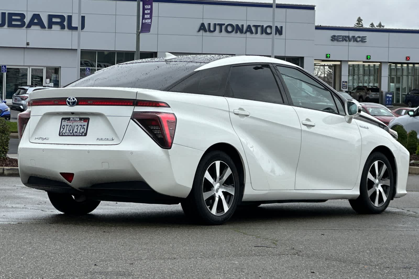 Thumbnail: 2018 Toyota Mirai - 2