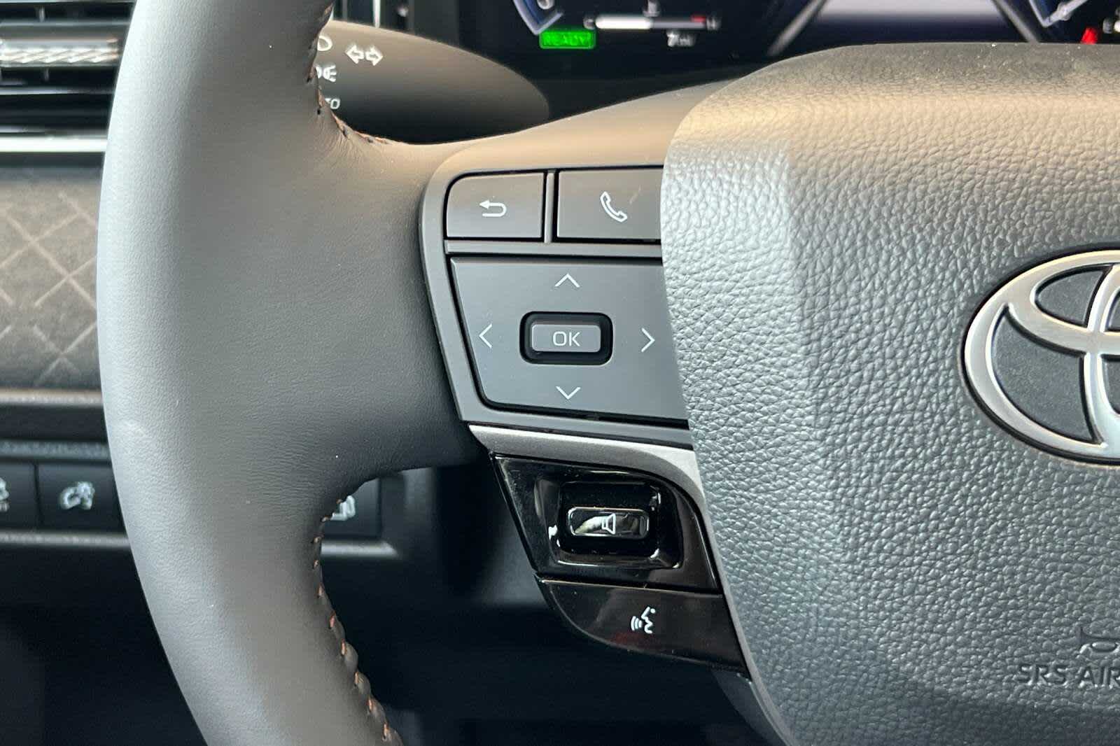2025 Toyota Camry XLE 25