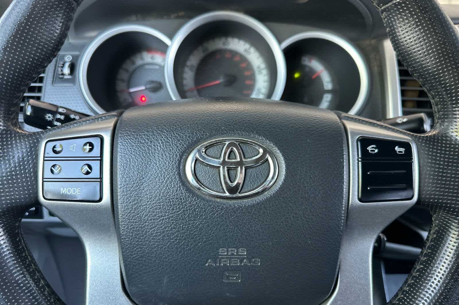 Thumbnail: 2013 Toyota Tacoma - 23