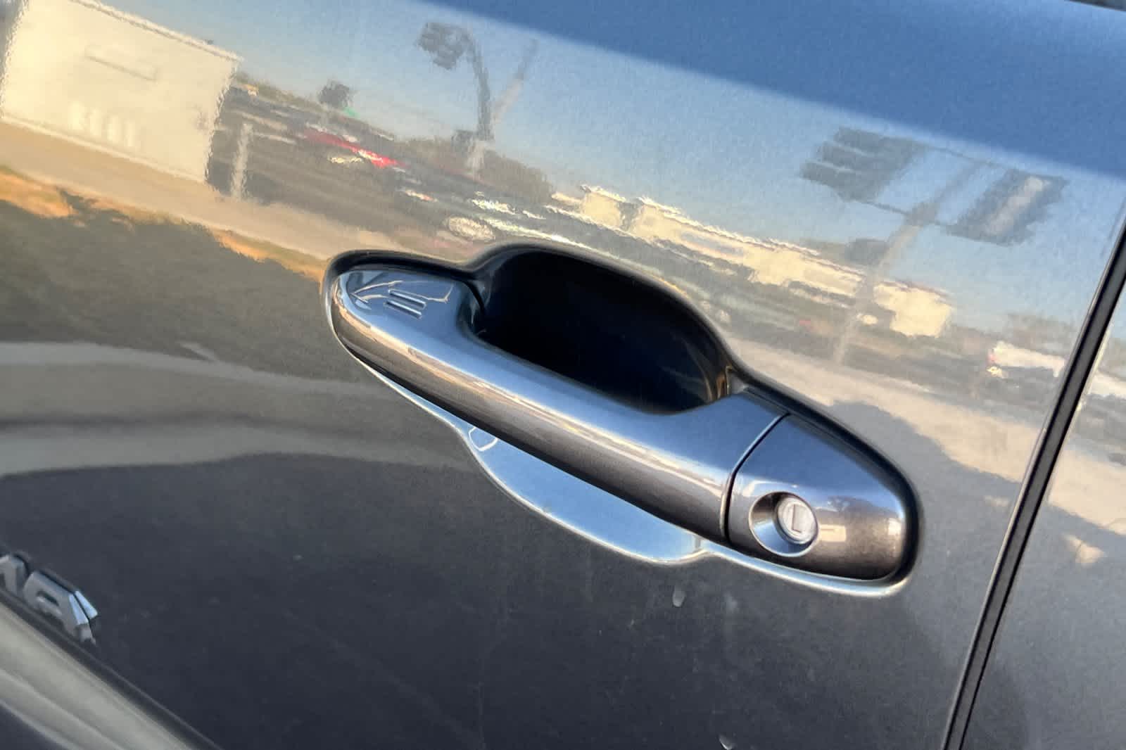 Thumbnail: 2022 Toyota Tacoma - 19