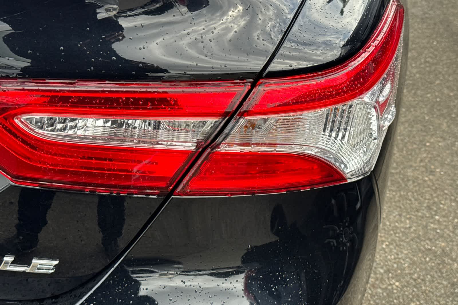 Thumbnail: 2018 Toyota Camry - 17