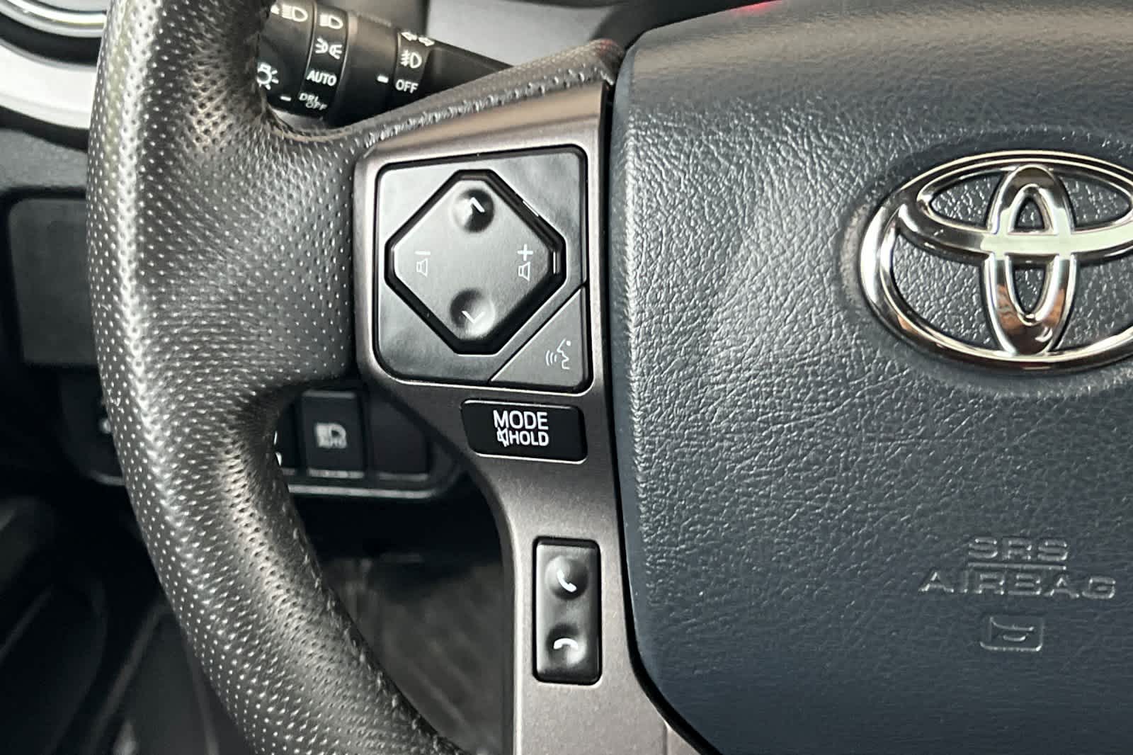 Thumbnail: 2019 Toyota Tacoma - 26