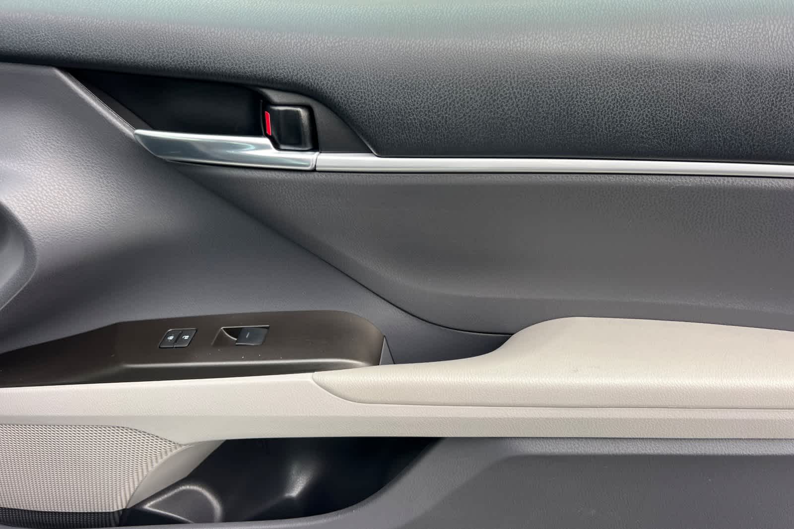 Thumbnail: 2023 Toyota Camry - 17