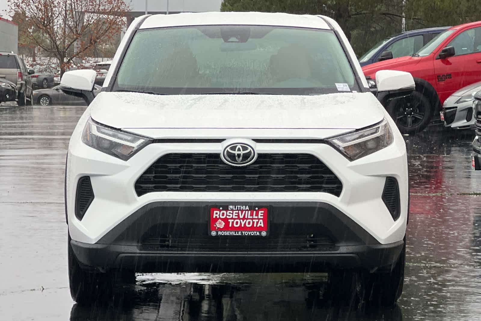 Thumbnail: 2025 Toyota RAV4 - 10