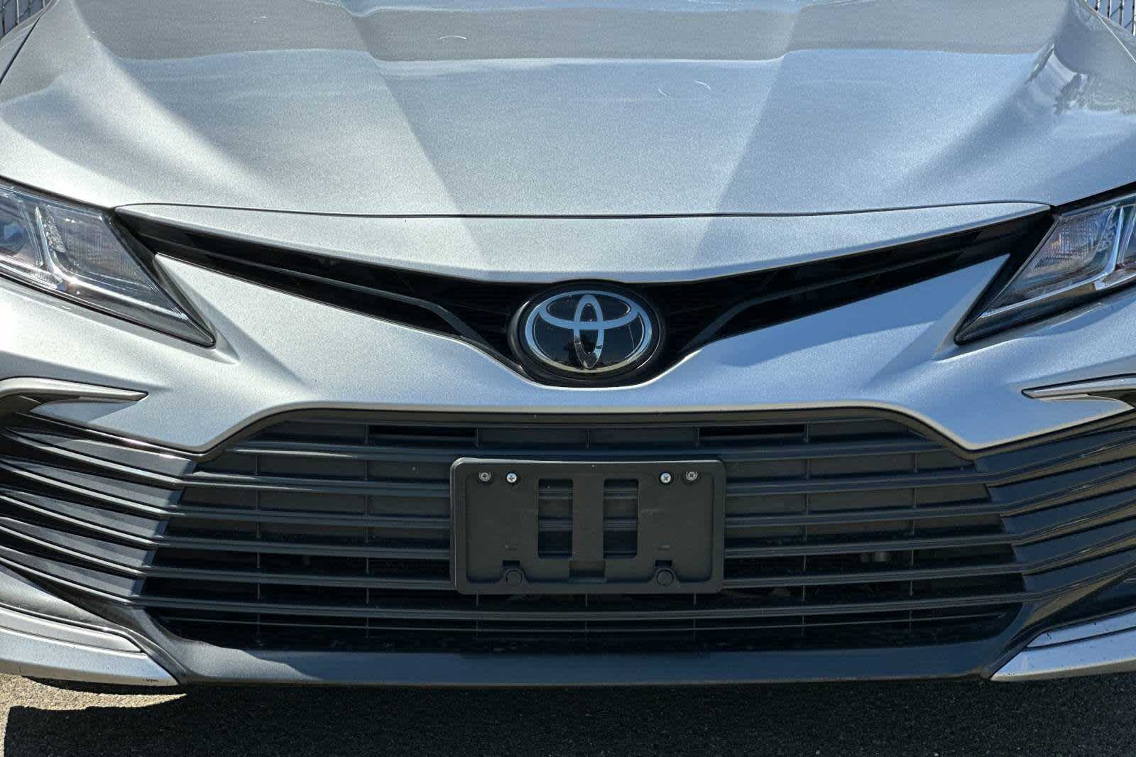 Thumbnail: 2023 Toyota Camry - 9