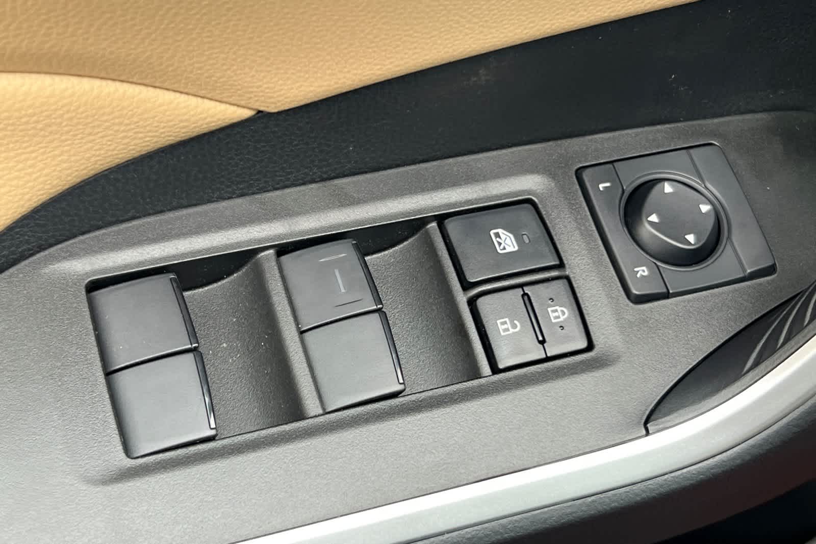 Thumbnail: 2025 Toyota RAV4 - 13