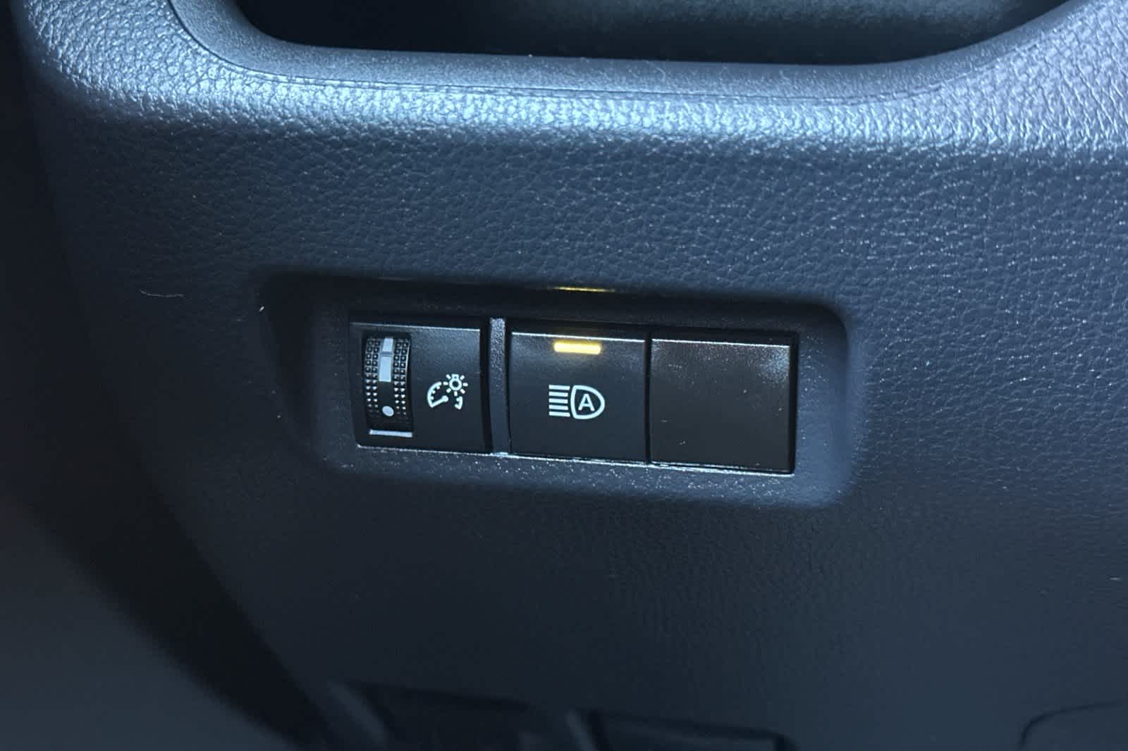 Thumbnail: 2023 Toyota RAV4 - 30