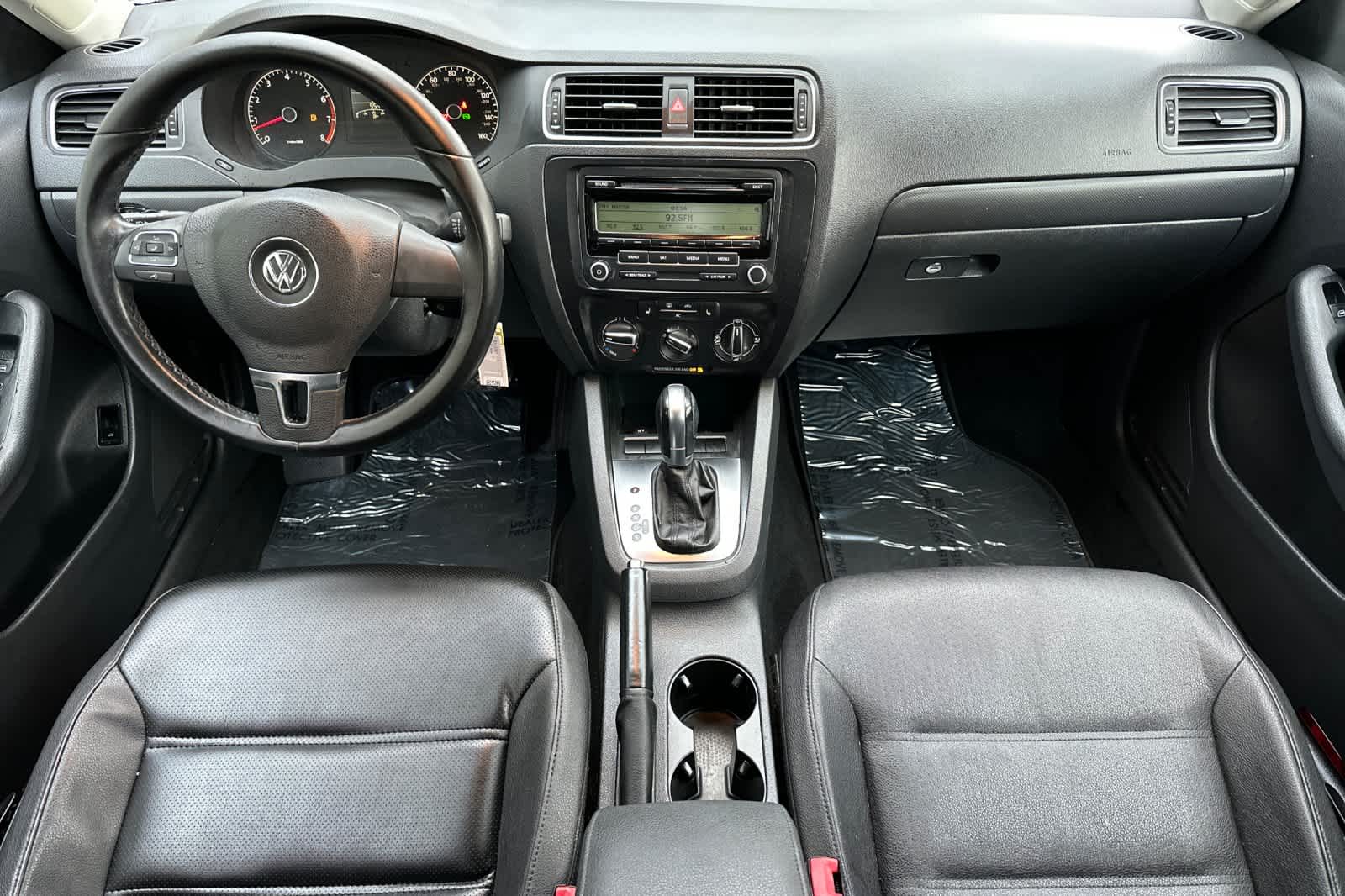 Thumbnail: 2011 Volkswagen Jetta - 3