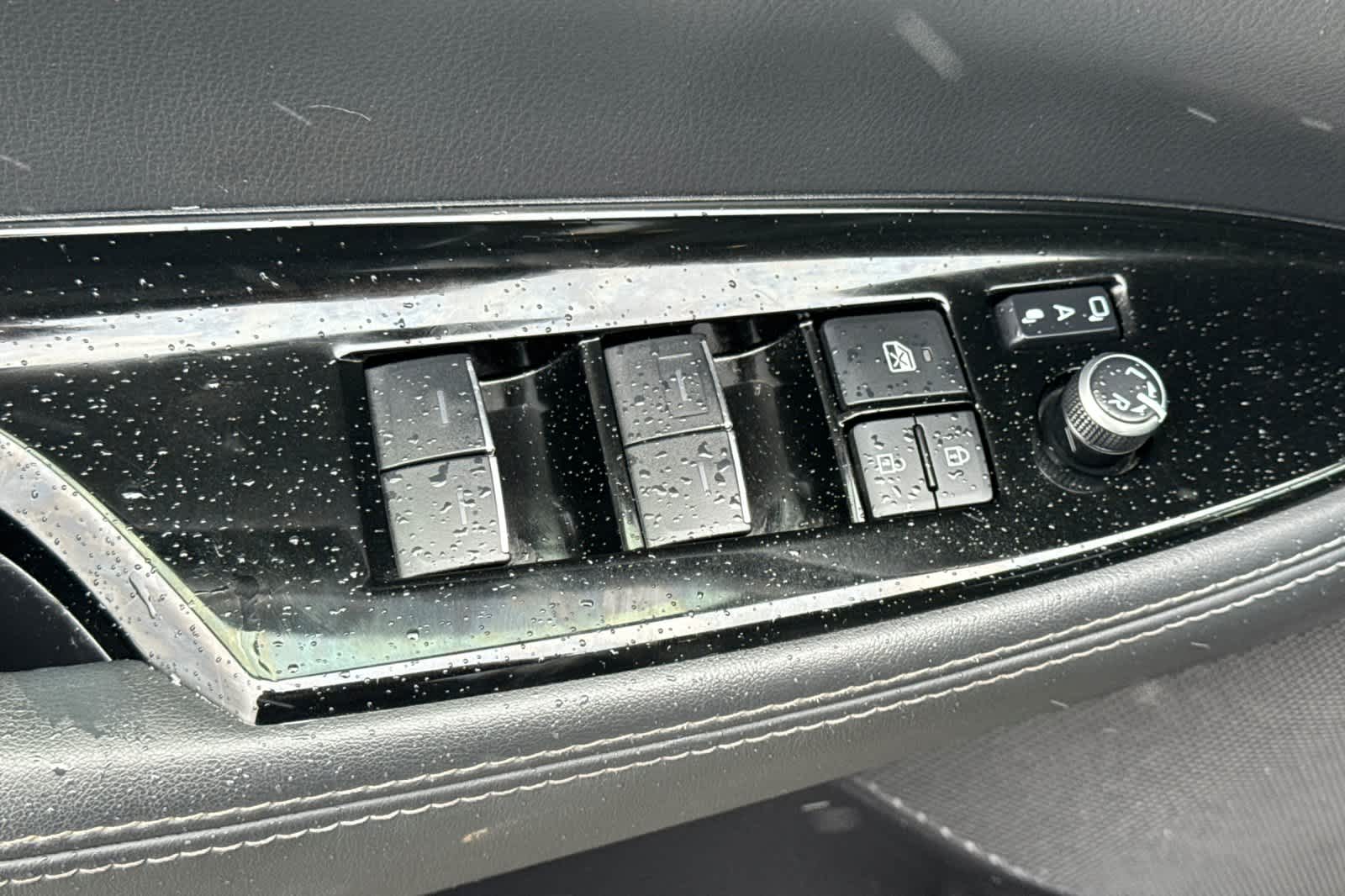 Thumbnail: 2022 Toyota Mirai - 13