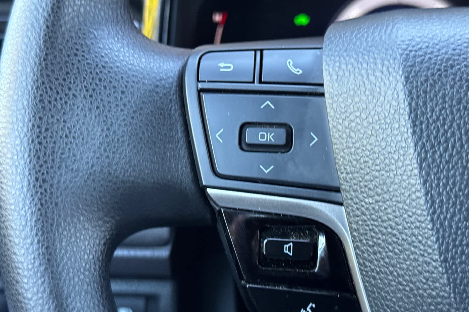 Thumbnail: 2025 Toyota Camry - 26