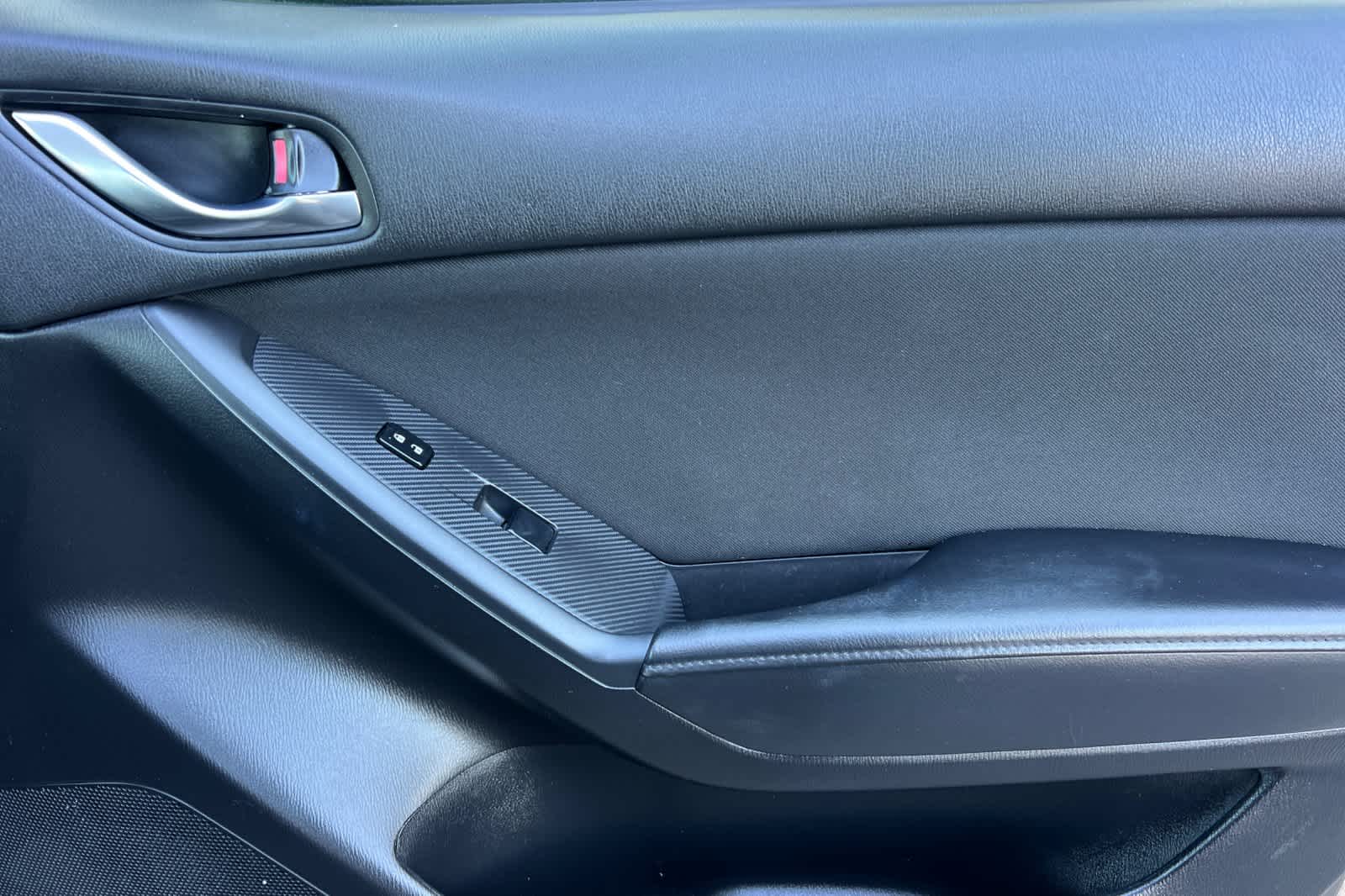 Thumbnail: 2016 Mazda CX-5 - 18