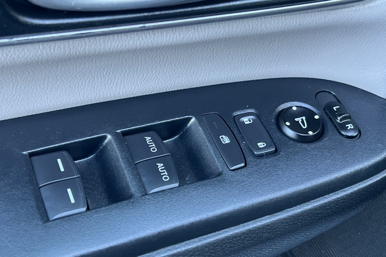 Thumbnail: 2018 Honda CR-V - 13