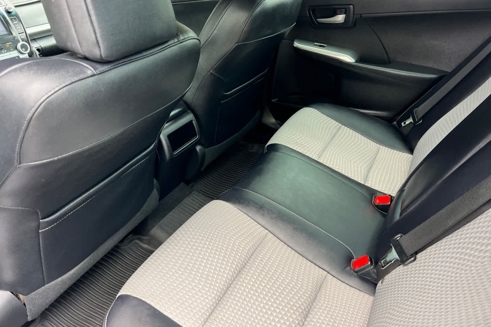 Thumbnail: 2013 Toyota Camry - 4