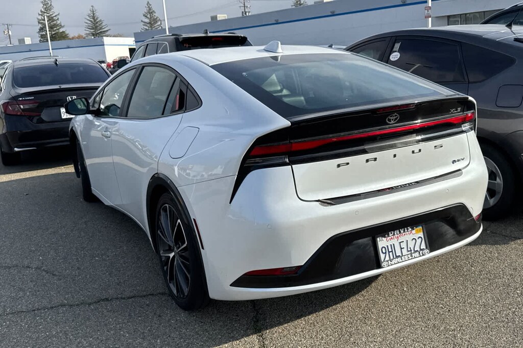 Used 2023 Toyota Prius XLE Hatchback