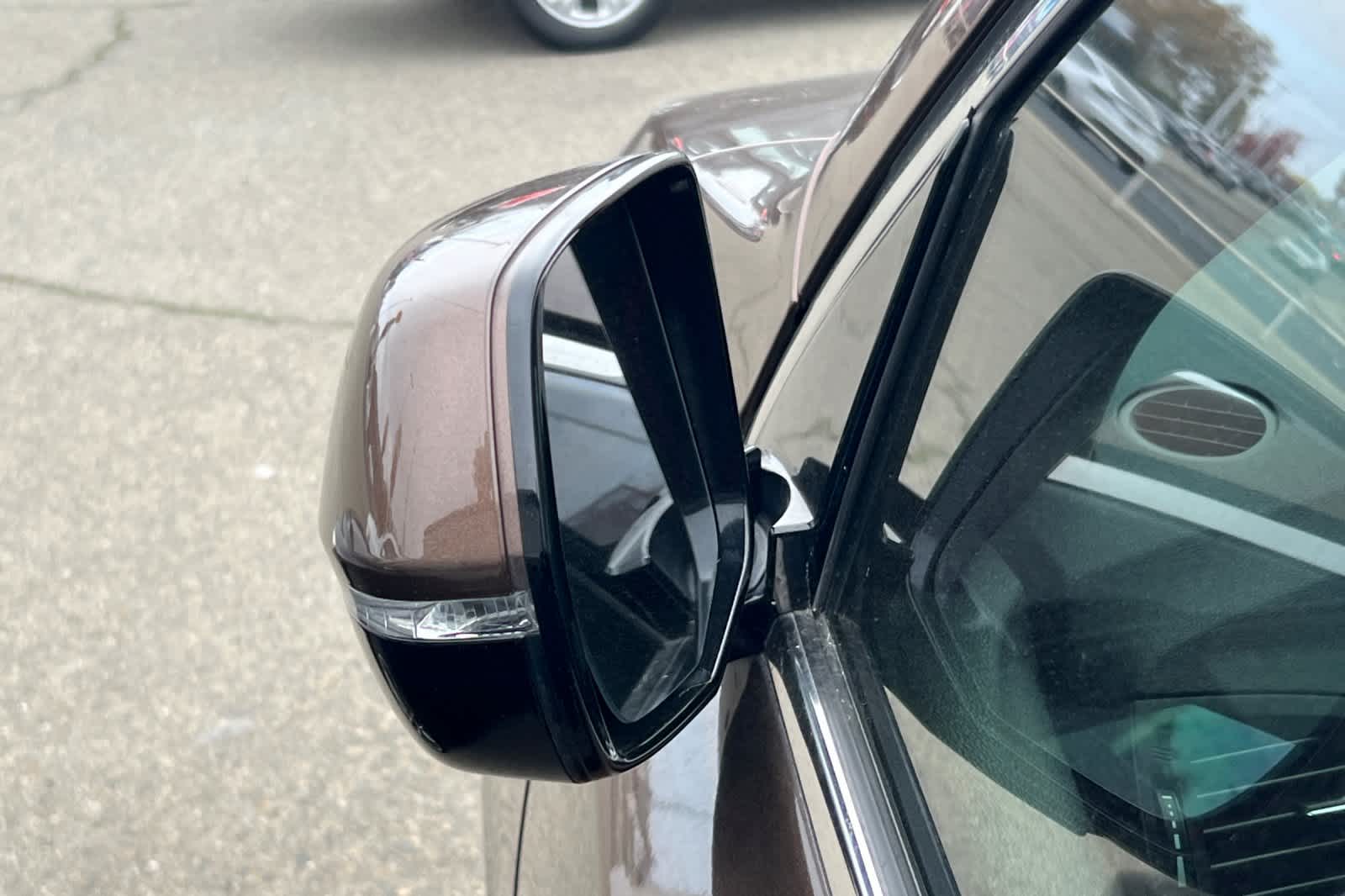 Thumbnail: 2019 Acura MDX - 19