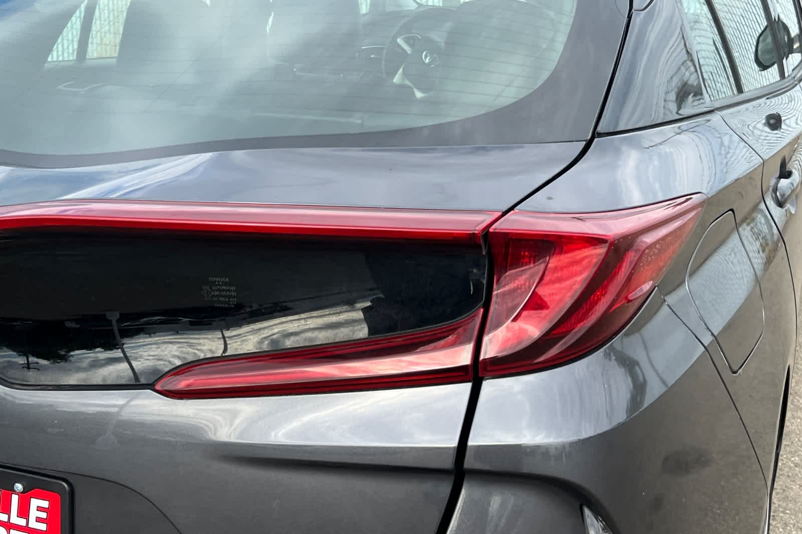 Thumbnail: 2017 Toyota Prius Prime - 18