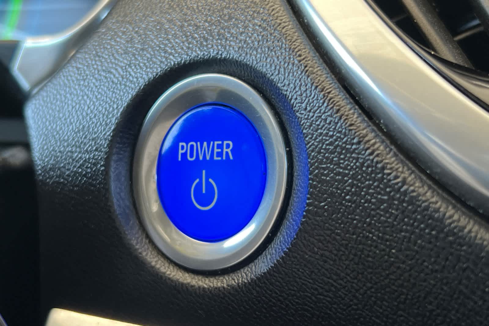 Thumbnail: 2017 Chevrolet Volt - 25