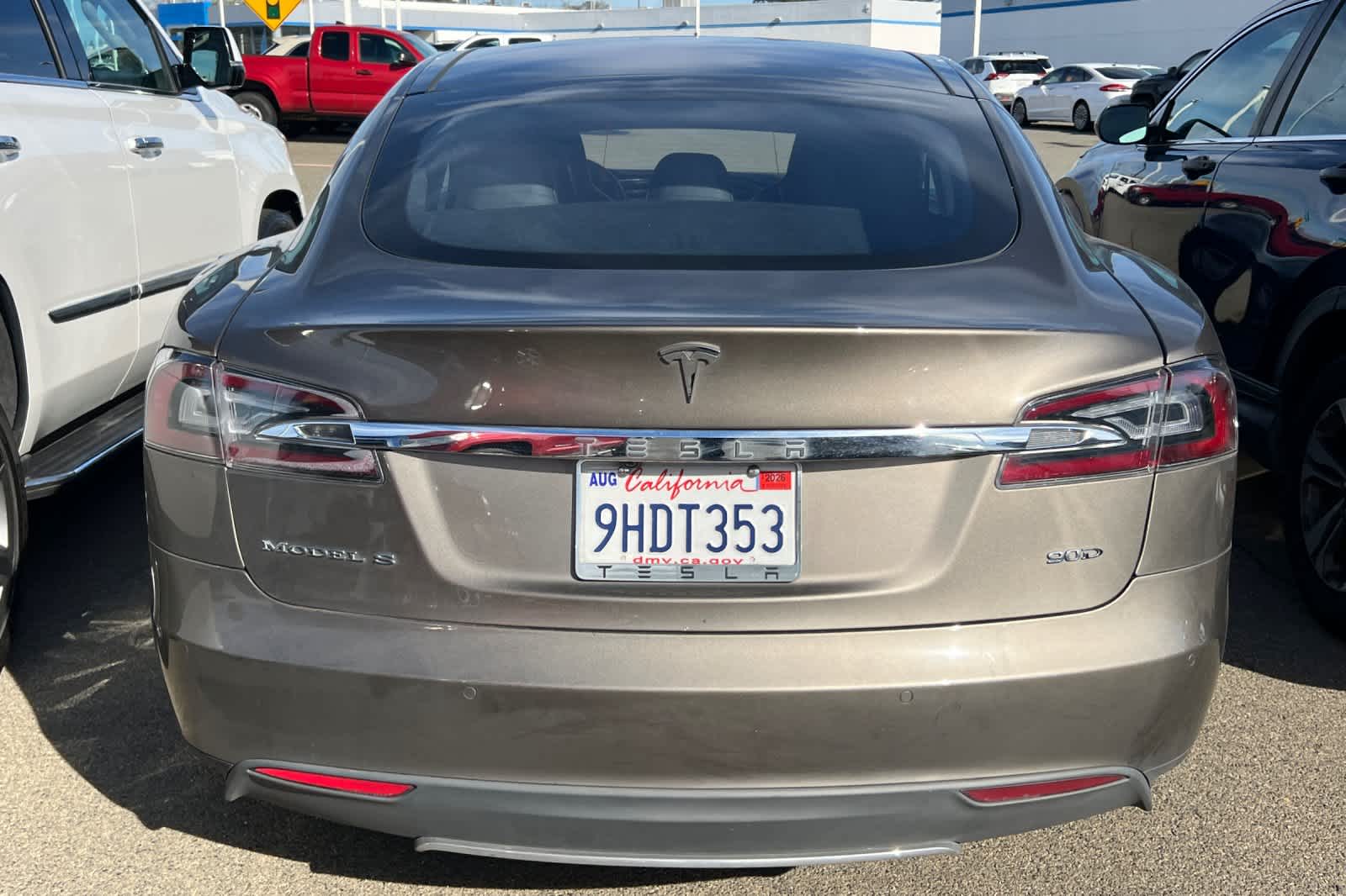 Thumbnail: 2015 Tesla Model S - 5
