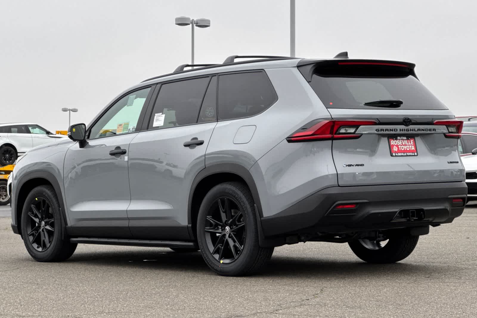 Thumbnail: 2026 Toyota Grand Highlander - 6