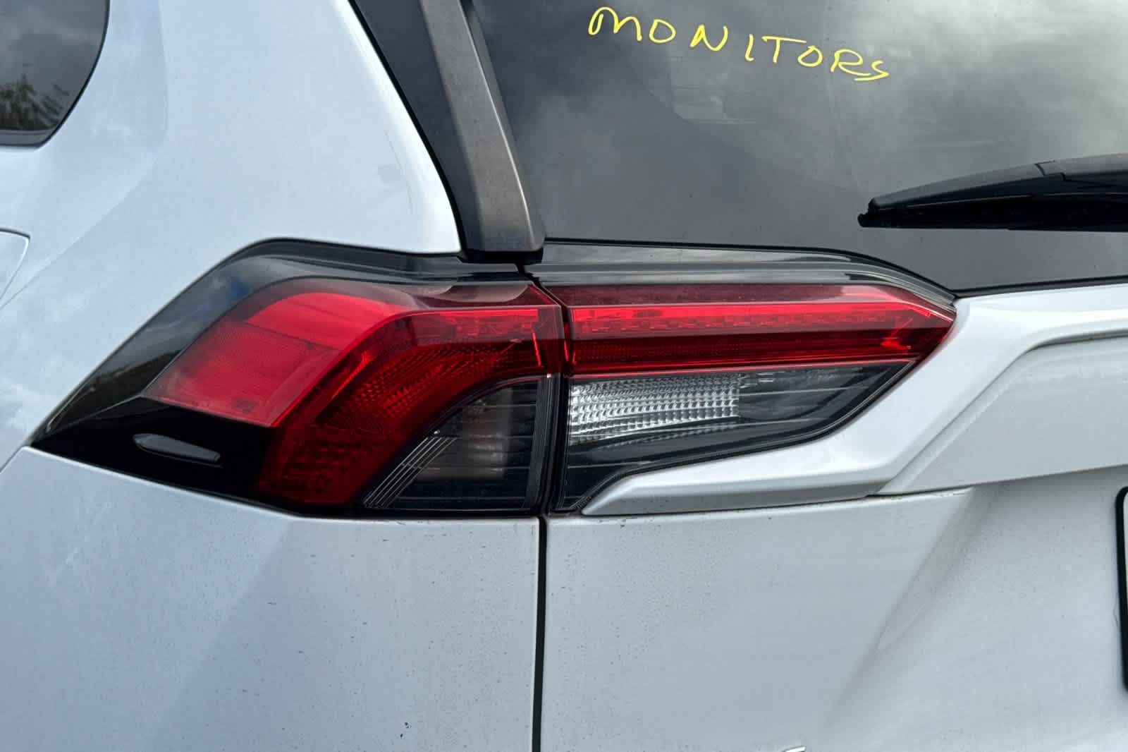 Thumbnail: 2019 Toyota RAV4 - 15