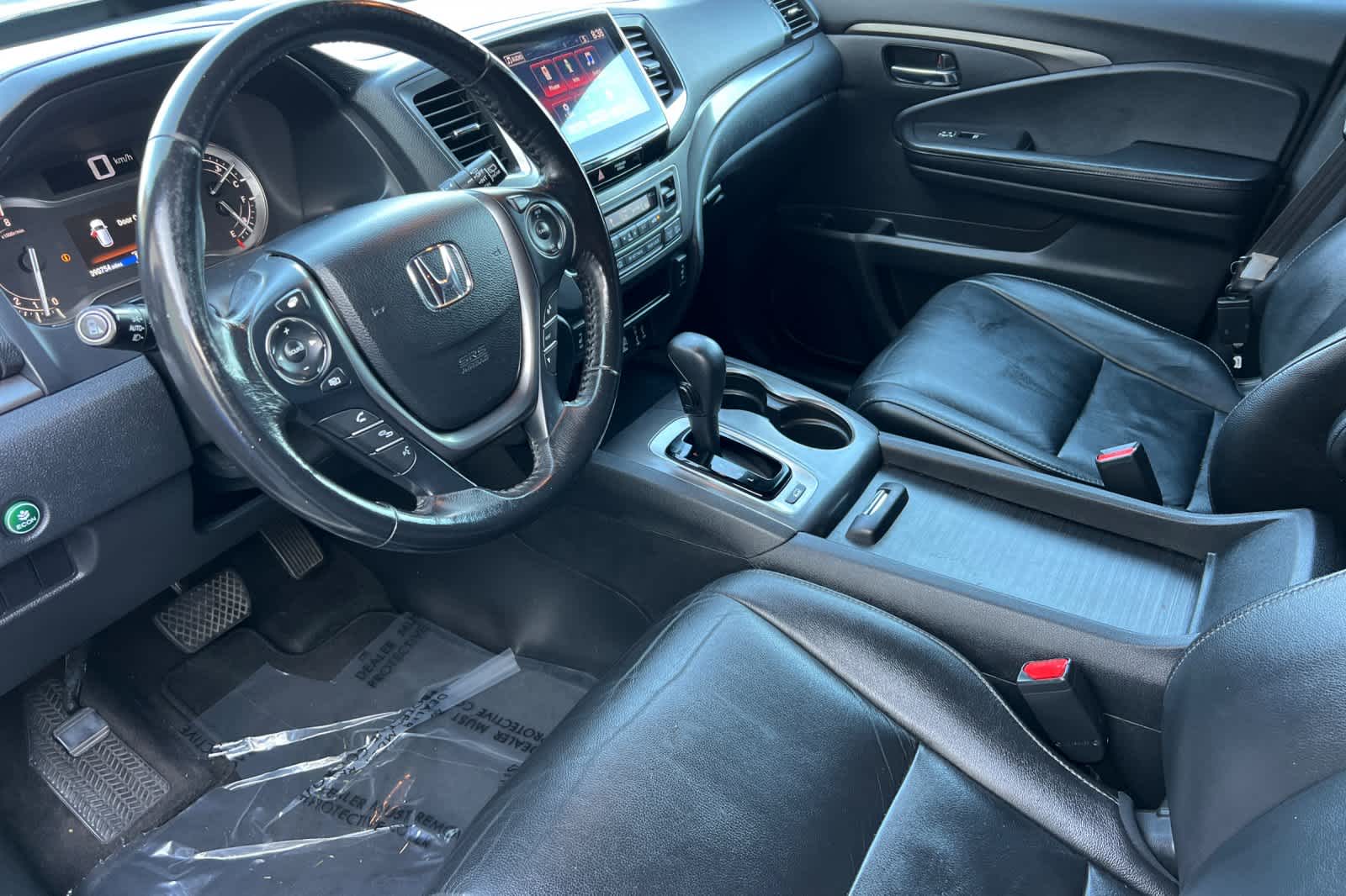 Thumbnail: 2018 Honda Pilot - 11