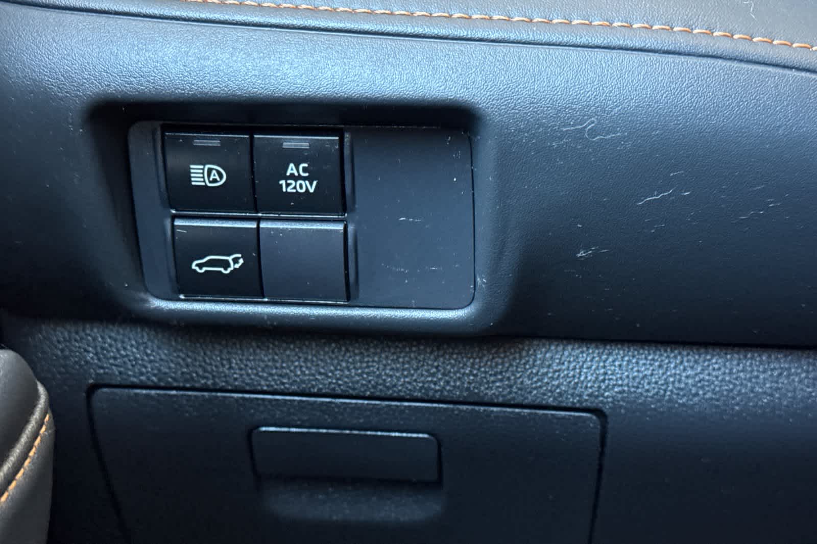 Thumbnail: 2022 Toyota Highlander - 31