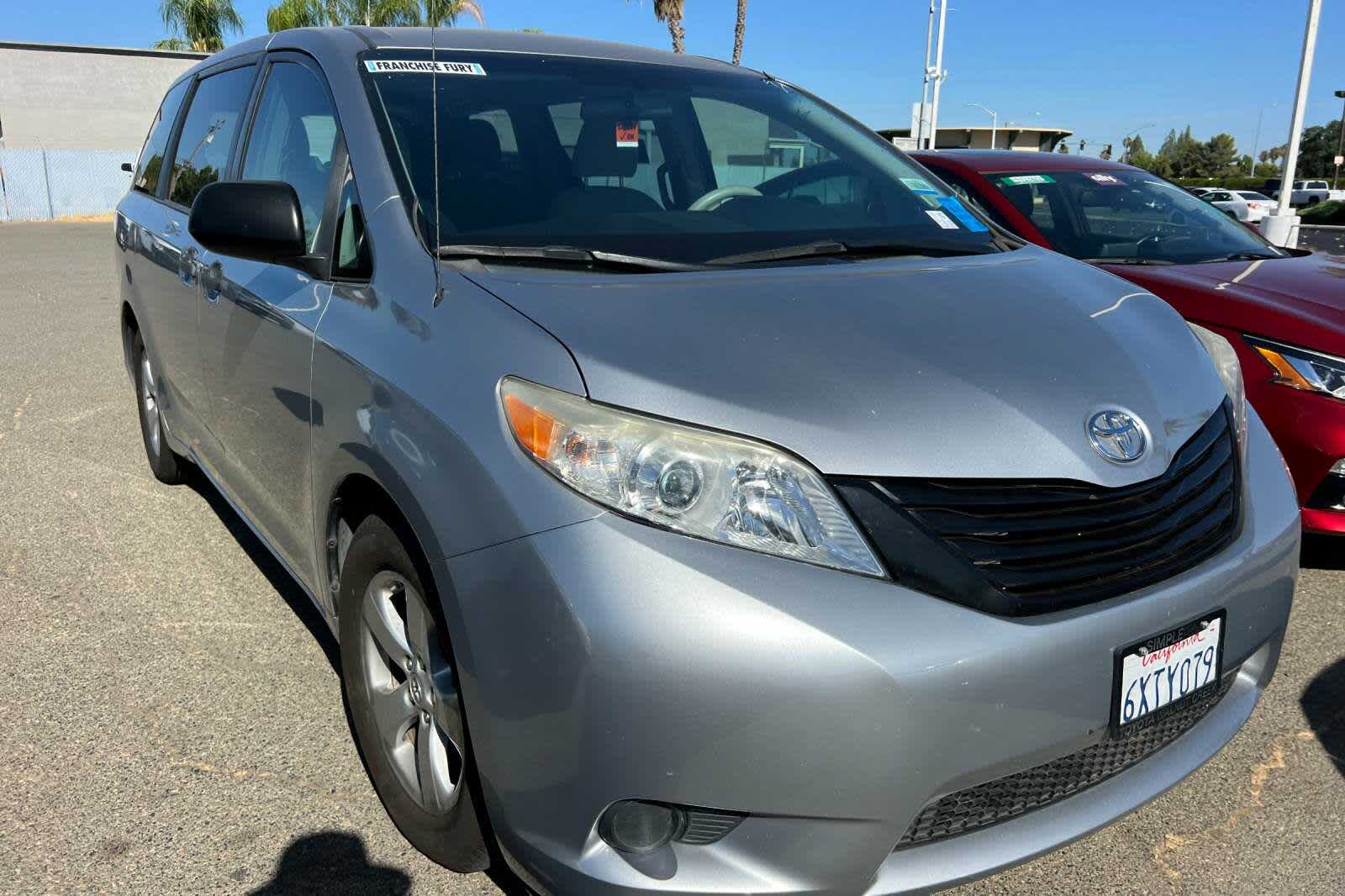 Thumbnail: 2013 Toyota Sienna - 3