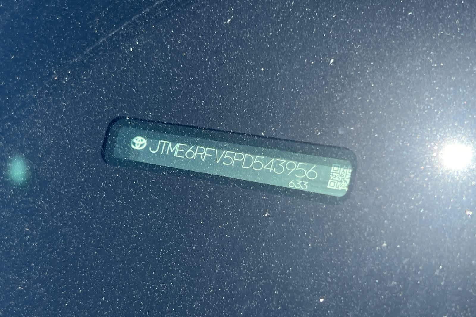 Thumbnail: 2023 Toyota RAV4 - 23