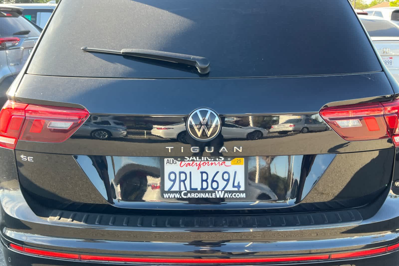 Thumbnail: 2022 Volkswagen Tiguan - 19