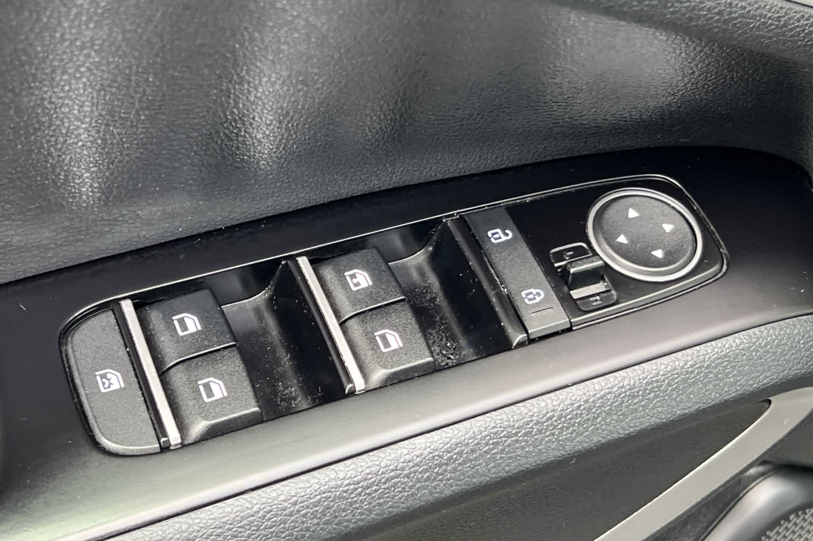 Thumbnail: 2022 Kia Soul - 13