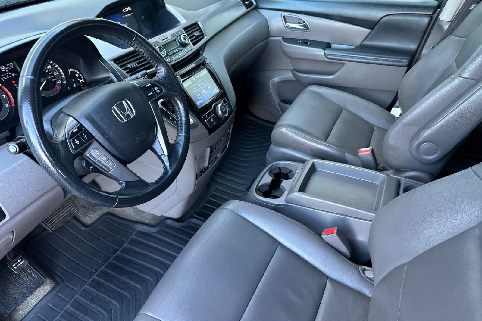 Thumbnail: 2014 Honda Odyssey - 11