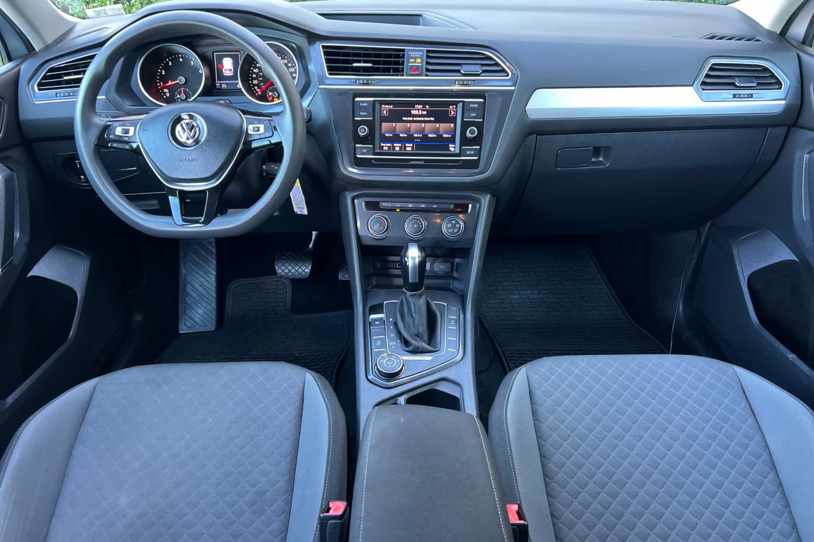 Thumbnail: 2018 Volkswagen Tiguan - 3