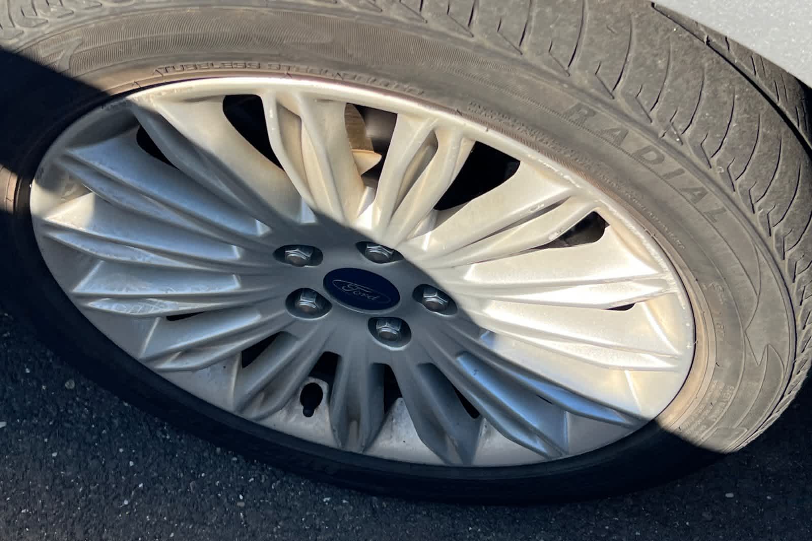 Thumbnail: 2016 Ford Fusion - 15