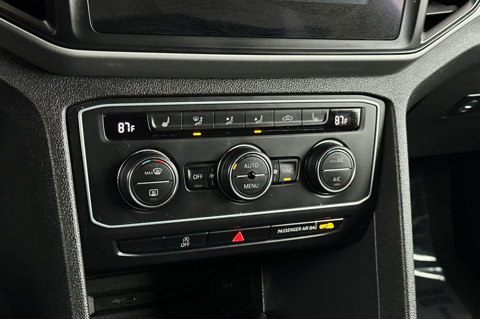 Thumbnail: 2021 Volkswagen Atlas - 22