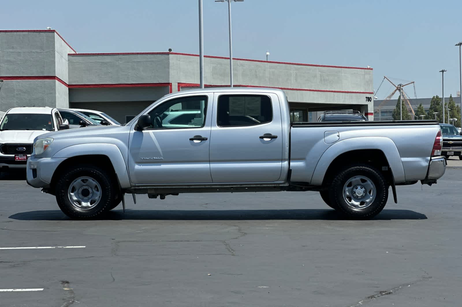 Thumbnail: 2013 Toyota Tacoma - 9
