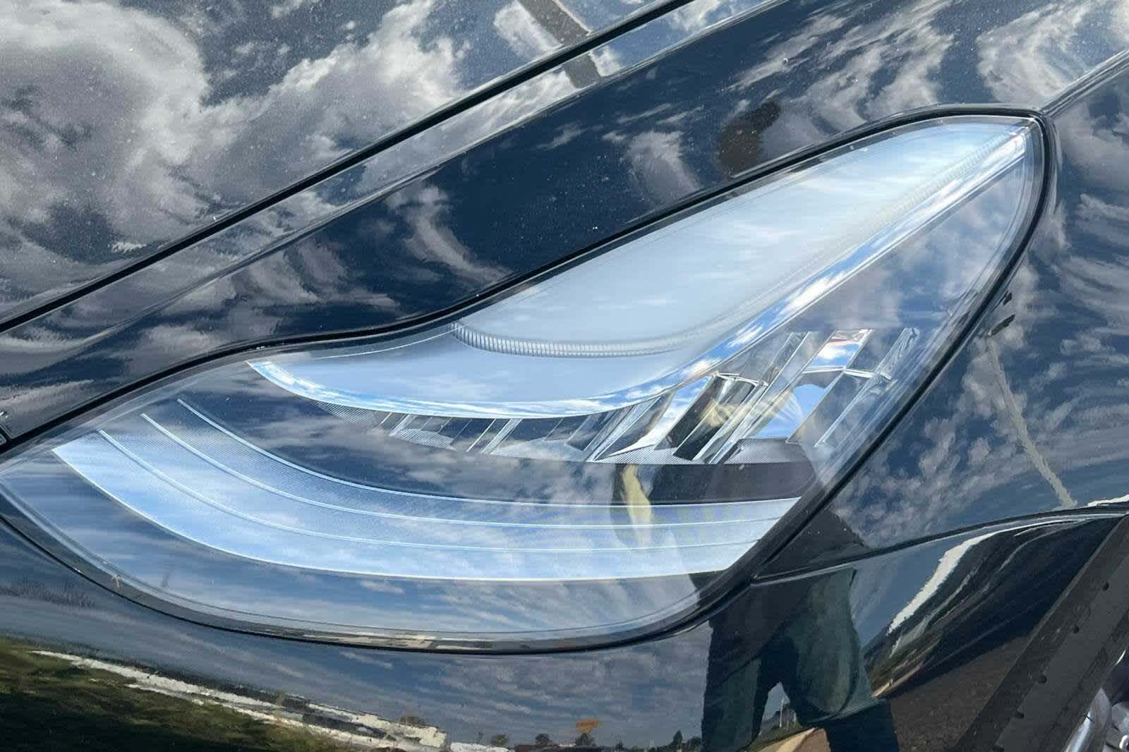 Thumbnail: 2019 Tesla Model 3 - 9