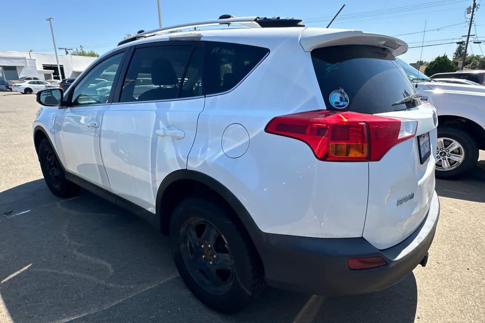 Thumbnail: 2014 Toyota RAV4 - 4