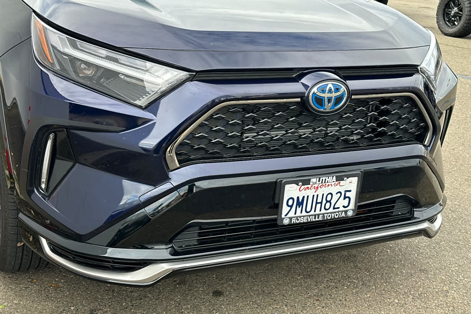 Thumbnail: 2024 Toyota RAV4 - 10