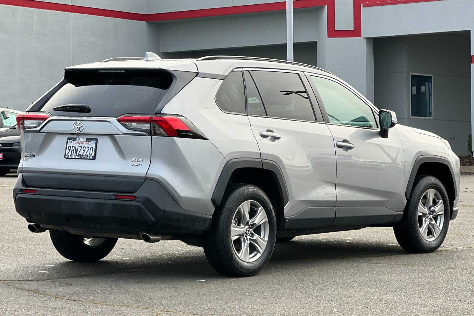 Thumbnail: 2022 Toyota RAV4 - 2