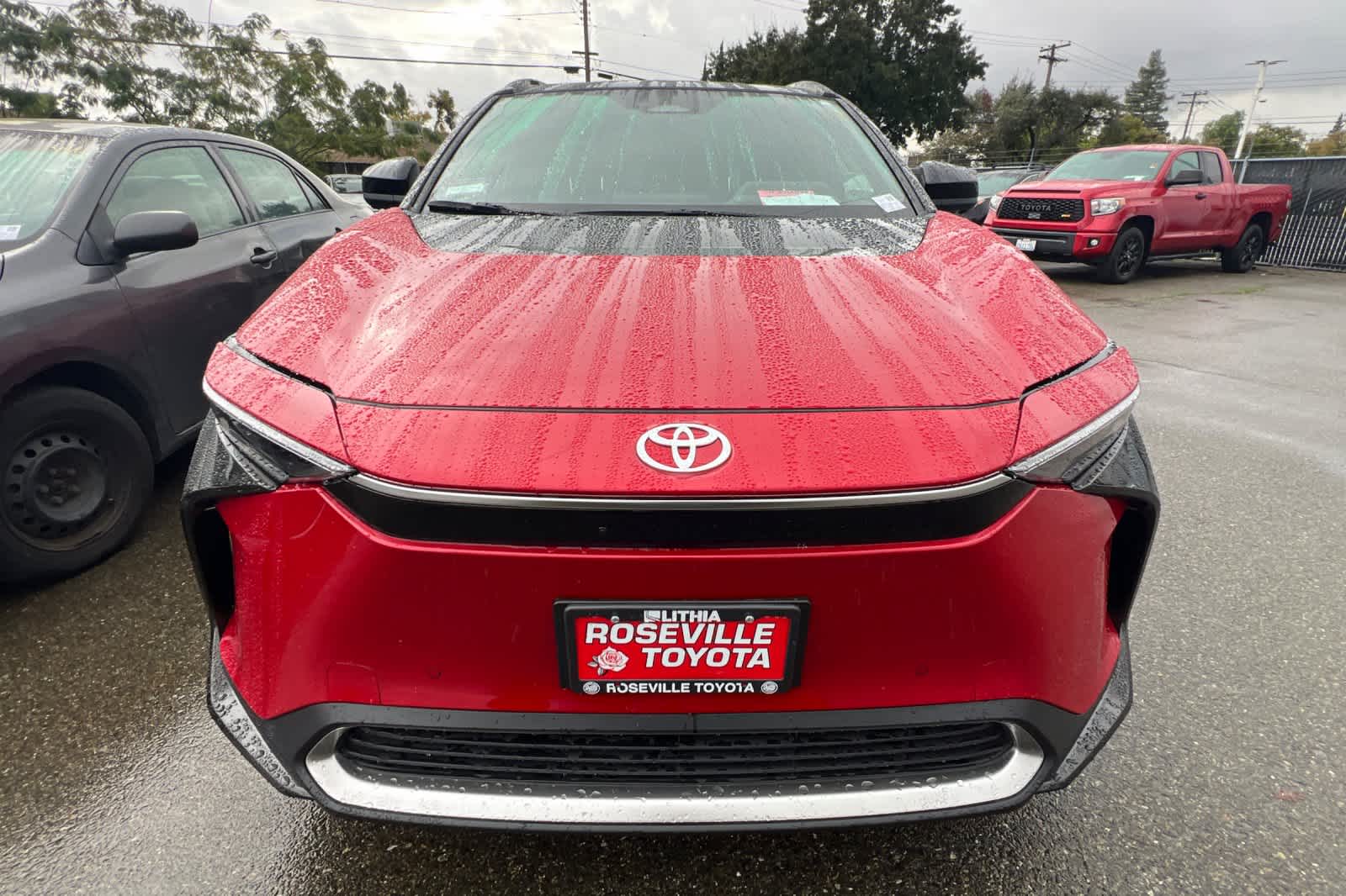 Thumbnail: 2023 Toyota bZ4X - 6