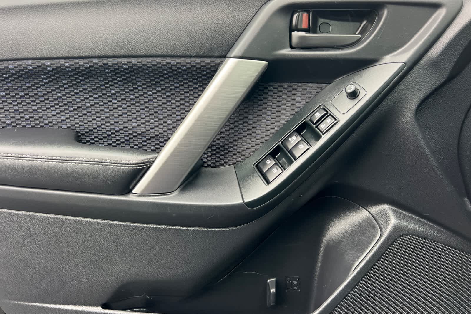 Thumbnail: 2018 Subaru Forester - 12