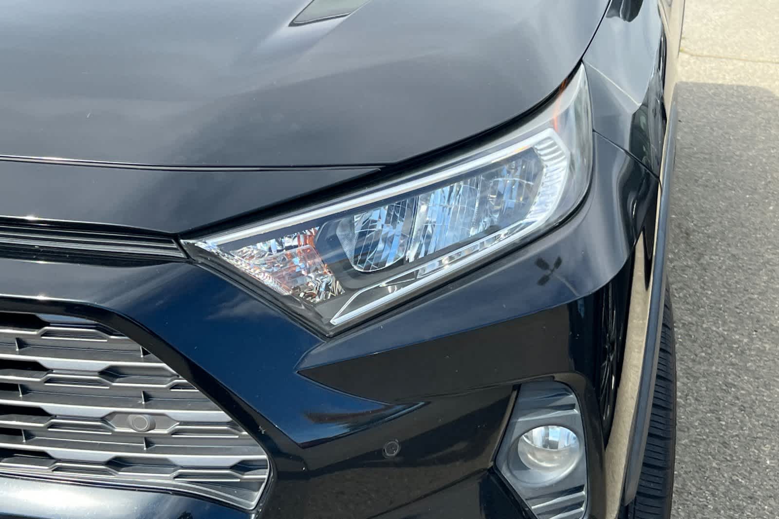 Thumbnail: 2019 Toyota RAV4 - 11