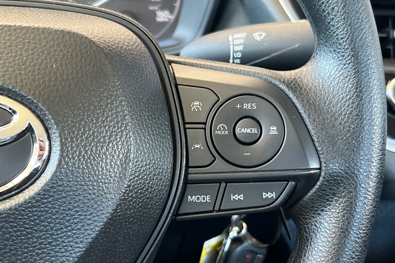 Thumbnail: 2025 Toyota Corolla - 24